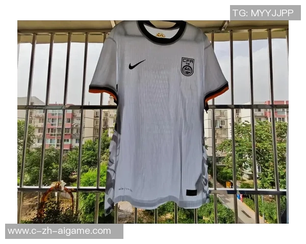 足球黄色球衣的魅力与历史探秘让我们一起感受激情与荣耀的交织